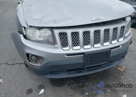 2015 Jeep Compass Latitude z USA, uszkodzony, nr VIN 1C4NJDEB7FD357990